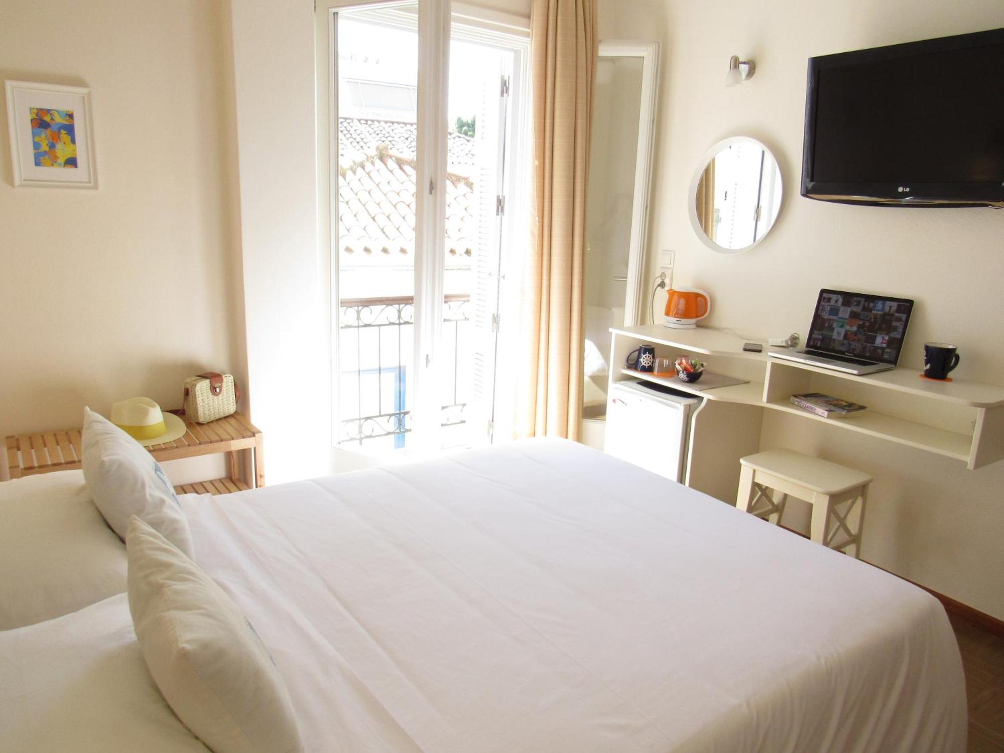 Alexandris Hotel Spetses Town Ruang foto