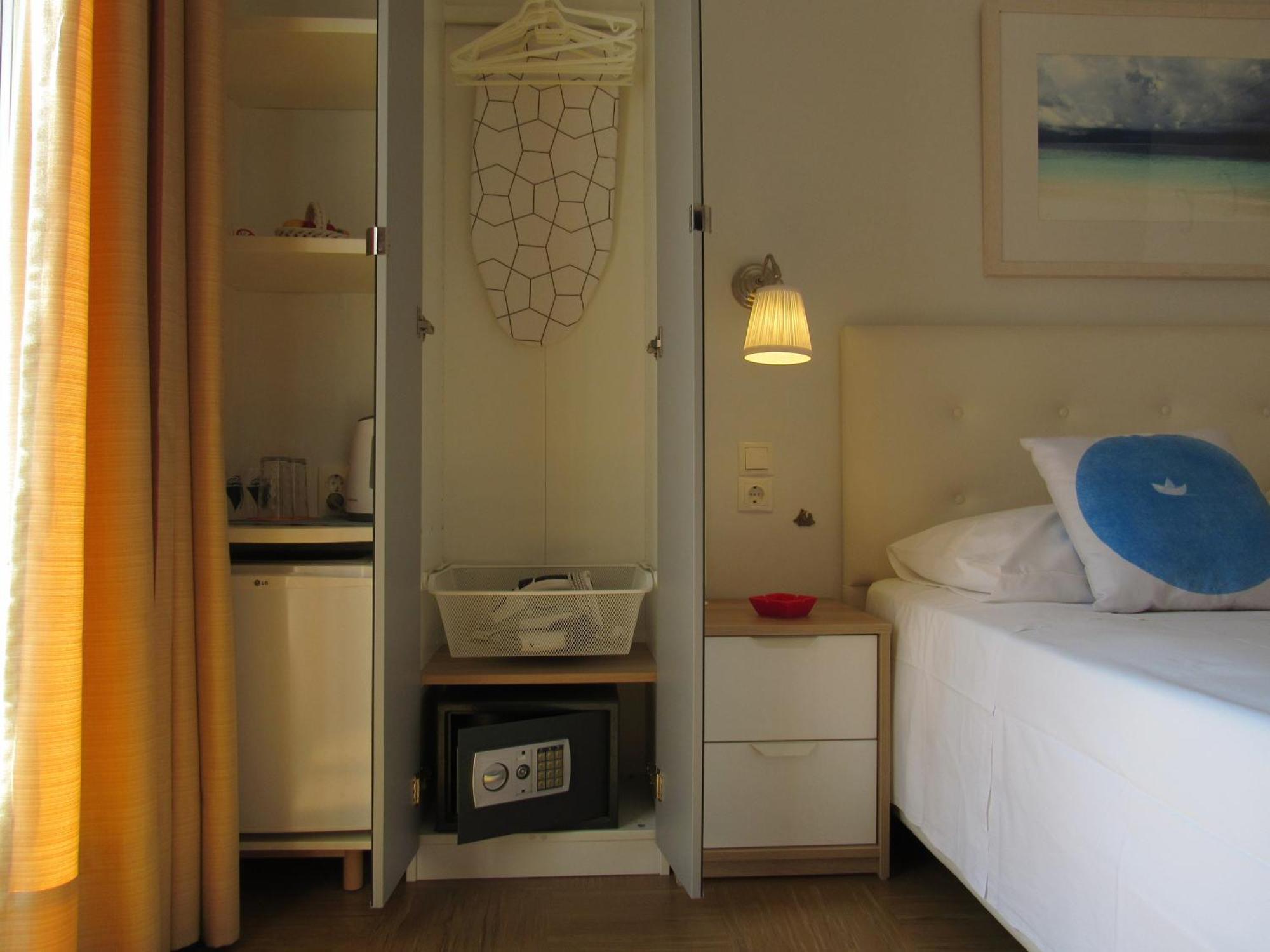 Alexandris Hotel Spetses Town Ruang foto